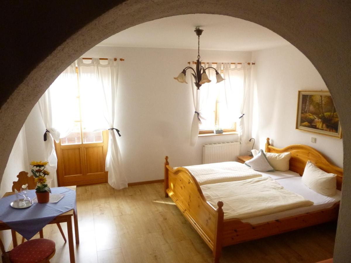 Landgasthof Berg Eurasburg Rum bild